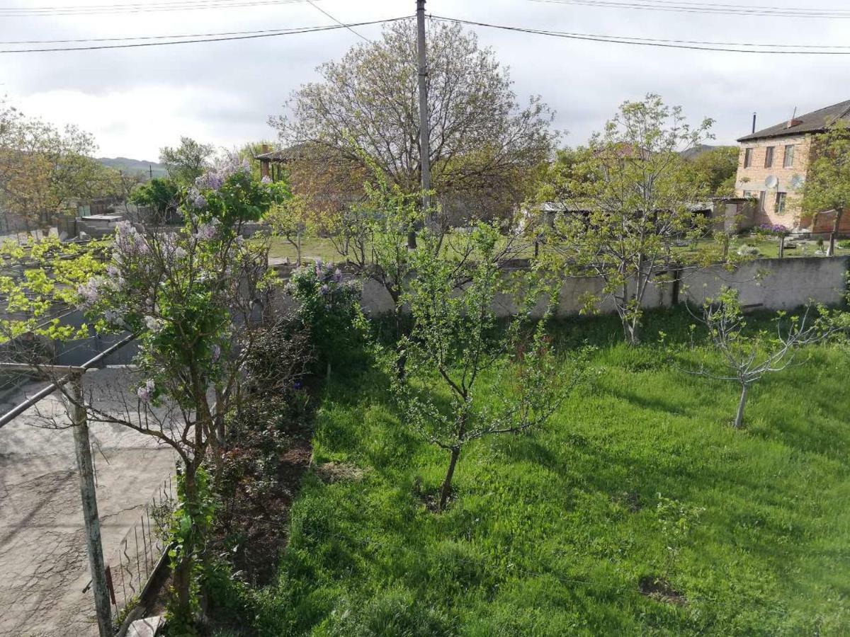 Udabno Naili Hotel Exterior foto